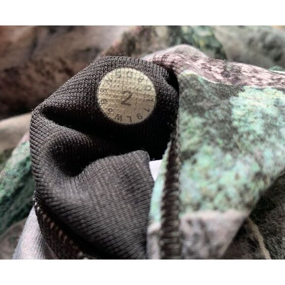 Lululemon Wunder Under High Rise Springscape Multi Color Crop LEGGINGS sz 2 - Picture 8 of 9